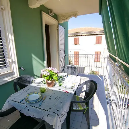 Antonella A Due Passi Dal Centro E Dal Mare Grottammare