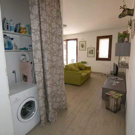 Antonella A Due Passi Dal Centro E Dal Mare *